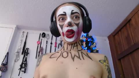 Snapshot of eloise_brown_ chatting on 12-22-24, 08:25 Chelsea Please help me to reach 100 thumbs up online show from 12-22-24, 08:25