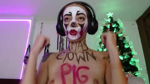 Snapshot of eloise_brown_ chatting on 12-22-24, 11:31 Chelsea Please help me to reach 100 thumbs up online show from 12-22-24, 11:31