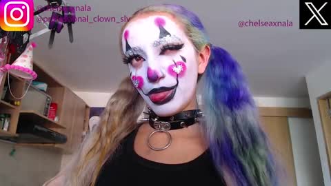 Snapshot of eloise_brown_ chatting on 10-02-25, 08:38 Chelsea Please help me to reach 100 thumbs up online show from 10-02-25, 08:38