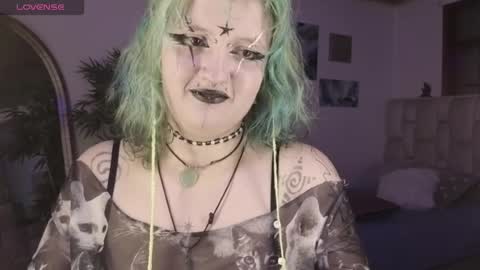 Eloise  . online show from 05-06-26, 04:41