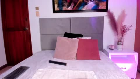 EloiseQuinn online show from 01-27-25, 11:43