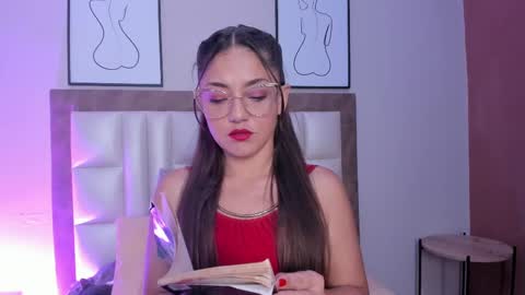 EloiseQuinn online show from 09-25-25, 01:04