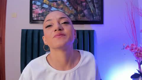 EloiseQuinn online show from 09-26-25, 01:26