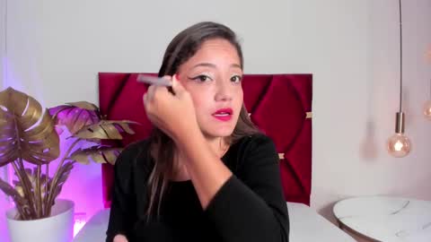 EloiseQuinn online show from 09-27-25, 02:00