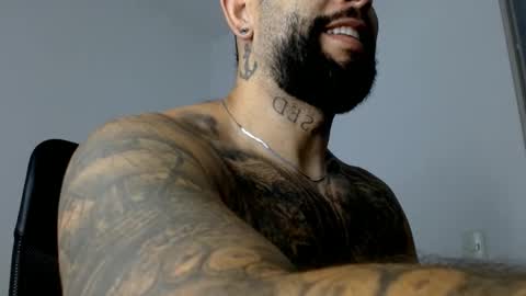 elosocazador online show from 12-17-25, 01:17