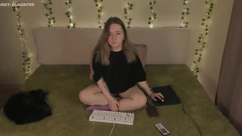 Ela give me a thumbs up if you like it  and this is important for the development of the account online show from 02-02-26, 06:39