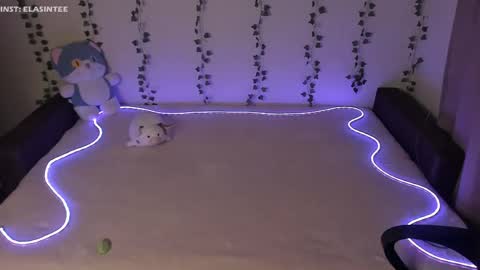 Ela give me a thumbs up if you like it  and this is important for the development of the account online show from 04-18-26, 07:58