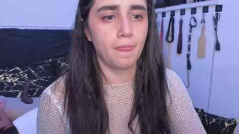 Snapshot of elowen_halley1 chatting on 11-08-25, 09:57 elowen_halley1 online show from 11-08-25, 09:57