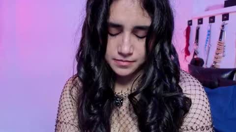 Snapshot of elowen_halley1 chatting on 02-15-26, 07:32 elowen_halley1 online show from 02-15-26, 07:32