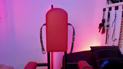 Snapshot of elowen_halley1 chatting on 02-28-26, 07:04 elowen_halley1 online show from 02-28-26, 07:04