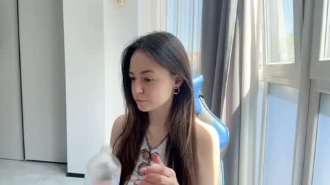 Milana online show from 05-11-26, 09:04
