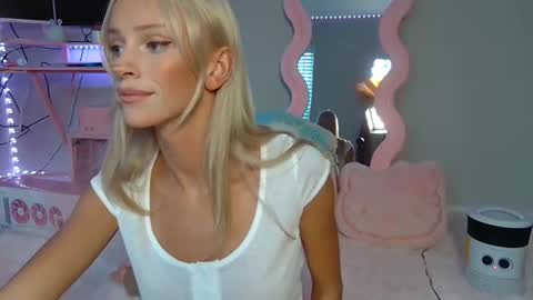 elsa_may online show from 06-10-26, 12:00