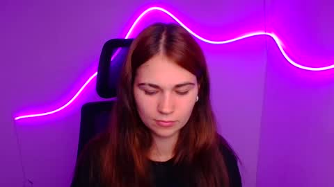 Elsa online show from 10-06-25, 05:49