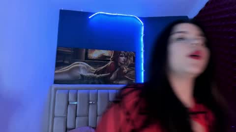 Snapshot of elsalombardi chatting on 03-09-25, 12:09 Elsa online show from 03-09-25, 12:09