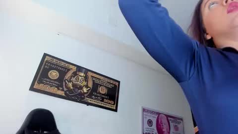 Snapshot of elsalombardi chatting on 09-11-25, 12:16 Elsa online show from 09-11-25, 12:16