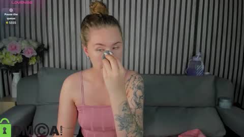 Elsie online show from 10-13-25, 12:54