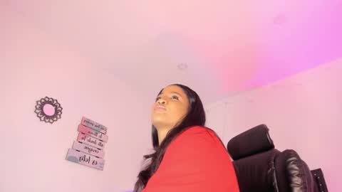 elsiemorrison online show from 12-01-25, 06:57