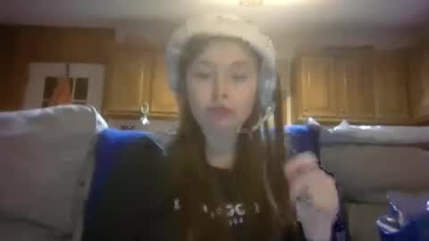 Snapshot of elsierain469 chatting on 02-11-26, 12:26 Elsie Rain online show from 02-11-26, 12:26