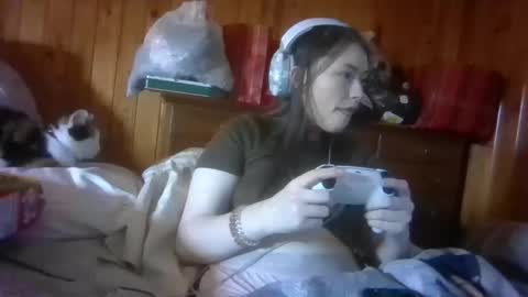 Snapshot of elsierain469 chatting on 03-20-26, 02:22 Elsie Rain online show from 03-20-26, 02:22