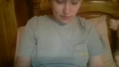 Elsie Rain online show from 05-19-26, 01:33