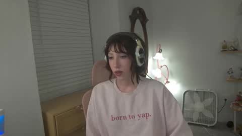 Snapshot of elslove chatting on 10-01-25, 12:27 ELS online show from 10-01-25, 12:27