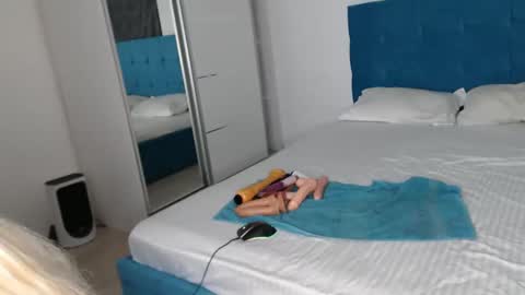 elssa_rush online show from 03-07-25, 05:17