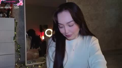 Mia 3 online show from 06-19-26, 02:43