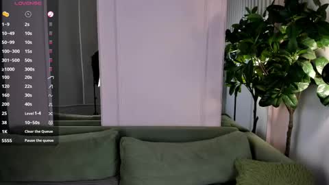 Snapshot of elvilune chatting on 02-07-26, 12:42 Erica online show from 02-07-26, 12:42