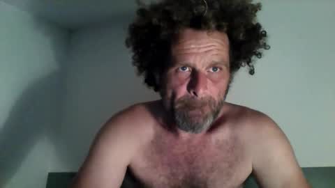 Snapshot of elyjahoye chatting on 04-13-26, 09:31 elyjahoye online show from 04-13-26, 09:31