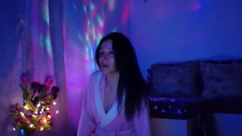 Elisa online show from 03-09-25, 09:57