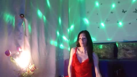 Elisa online show from 05-01-26, 07:29