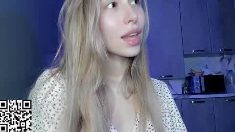 Snapshot of elysia_xo chatting on 10-12-25, 11:59 Elysia online show from 10-12-25, 11:59