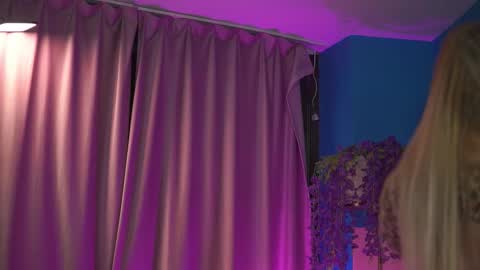 Snapshot of elyssawetxx chatting on 03-15-26, 07:20 Elyssa online show from 03-15-26, 07:20