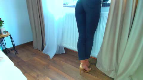 Ely online show from 02-24-25, 01:10