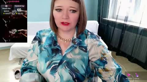 Snapshot of elza1981 chatting on 03-12-26, 10:43 elza1981 online show from 03-12-26, 10:43