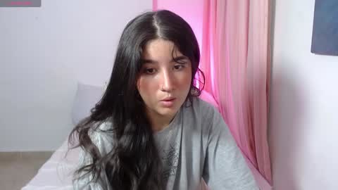 Snapshot of em_aa1 chatting on 01-22-25, 08:07 A N D R E A online show from 01-22-25, 08:07