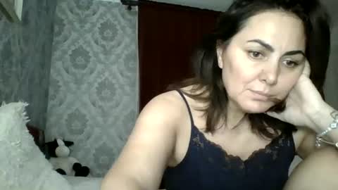 Em online show from 07-06-26, 08:55
