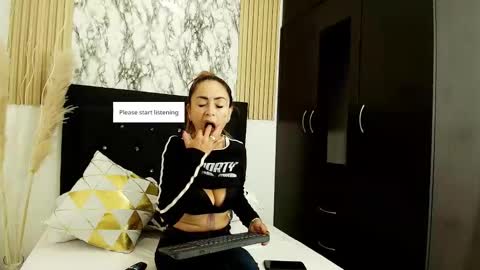 Snapshot of ema_garciaa chatting on 02-21-26, 02:51 ema garcia online show from 02-21-26, 02:51