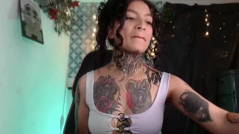 ema_ploxx online show from 09-25-25, 02:48