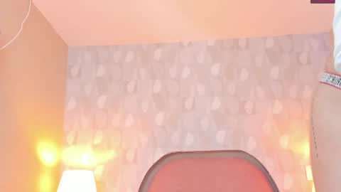 Ema online show from 12-18-24, 12:07