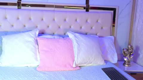 emaa2_sm online show from 04-29-26, 03:10