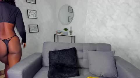 Snapshot of emattaylor chatting on 03-10-26, 11:37 . online show from 03-10-26, 11:37