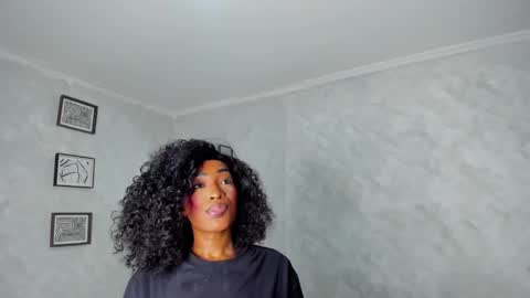 Snapshot of emattaylor chatting on 03-25-26, 12:11 . online show from 03-25-26, 12:11