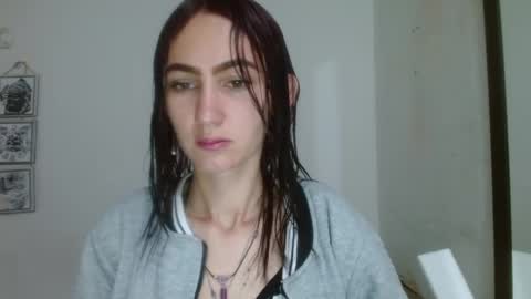 ember57607 online show from 02-03-25, 11:09