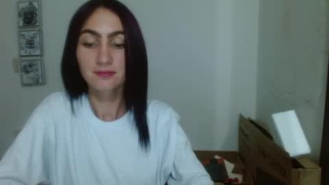 ember57607 online show from 02-03-25, 11:47