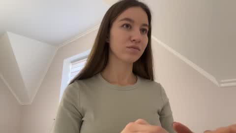 Alina online show from 11-19-25, 10:37