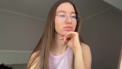 Alina online show from 03-21-26, 03:48