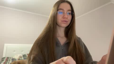 Alina online show from 04-17-26, 07:17
