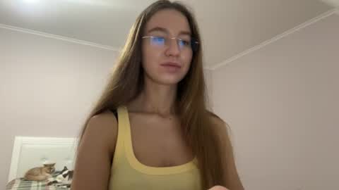 Alina online show from 06-15-26, 10:23