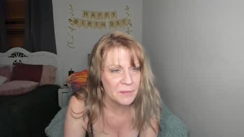 Ember Pheonixxx online show from 02-25-25, 06:36